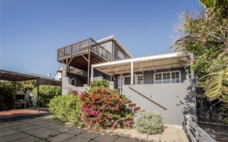 5 Bedroom House in Simons Town