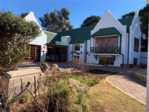 6 Bed House in Clarens