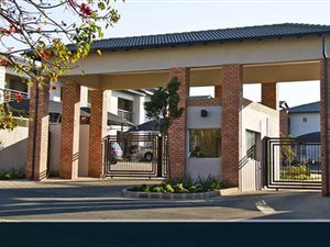 2 Bed Apartment in Erand Gardens