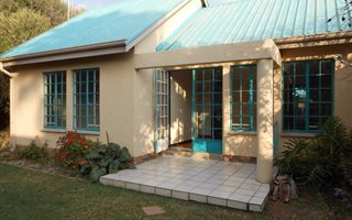 2 Bedroom Simplex in The Reeds
