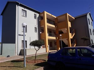2 Bed Apartment in Jabulani