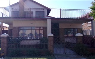 5 Bedroom House in Actonville