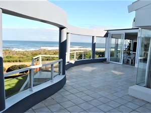 3 Bed House in Sandbaai