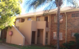 2 Bedroom Apartment in Magalieskruin