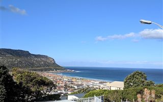 496 m² Land available in Fish Hoek
