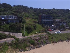 2170 m² Land available in Umdloti Beach