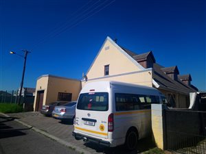 3 Bed House in Sunbird Park