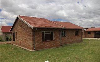 7 Bedroom House in Eldorado Park