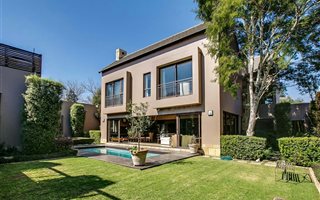 3 Bedroom Cluster in Hyde Park