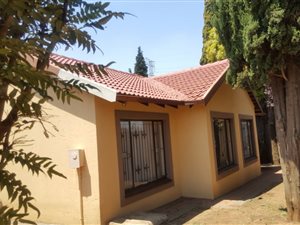 3 Bed House in Dhlamini