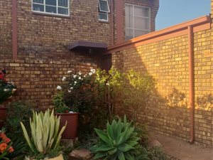 2 Bed Duplex in Dorandia