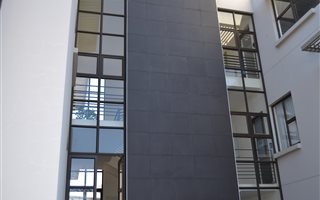 220 m² Commercial space in Edenvale