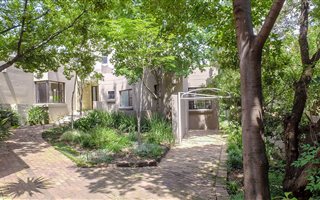 4 Bedroom House in Dainfern Golf Estate