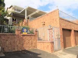 3 Bed House in Newlands West