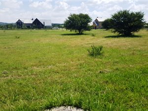 995 m² Land available in Waterlake Farm