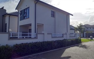 3 Bedroom Townhouse in Buh Rein Estate