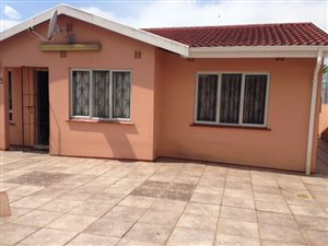 3 Bed House in Newcentre