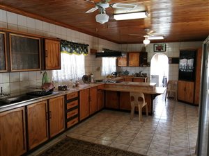 3 Bed House in Edelweiss
