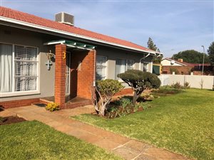 4 Bed House in Lindene