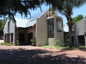 3 Bed House in Buccleuch