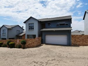 3 Bed Townhouse in North Riding
