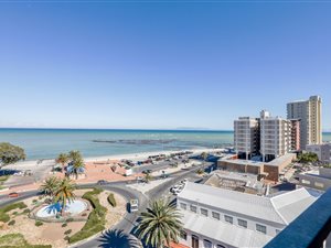 4 Bed Apartment in Strand Central