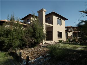 3 Bed Cluster in Three Rivers
