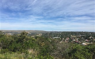 1796 m² Land available in Oatlands North