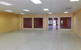 135 m² Office Space in Alton