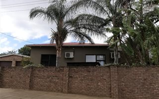 3 Bedroom House in Kirkwood