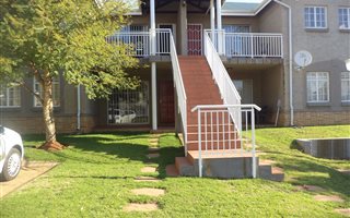 3 Bedroom Apartment in Olympus