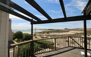 4 Bedroom House in Elands Bay