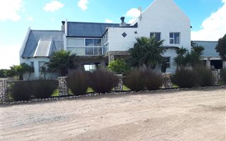 5 Bedroom House in Long Acres