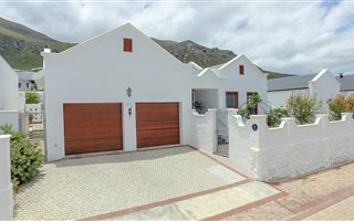 3 Bedroom House in Onrus