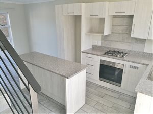 2 Bed Townhouse in Overbaakens