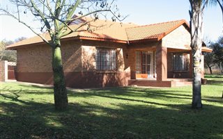 2 Bedroom House in Buffelsdrift