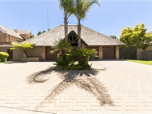 4 Bed House in Kyalami