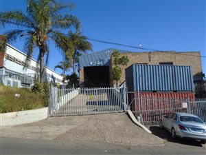 1200 m² Industrial space in North Industria