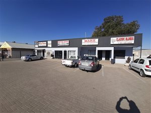454 m² Commercial space in Oranjesig