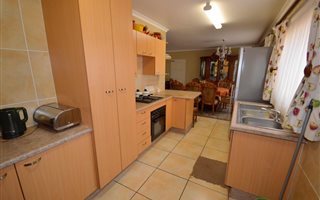 4 Bedroom Townhouse in Ruimsig