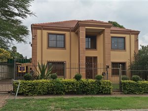 5 Bed House in Gezina