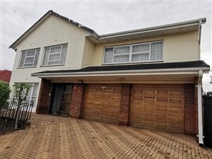 4 Bed House in Sophiatown