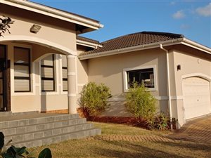 3 Bed House in Sheffield Beach
