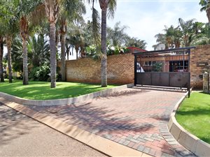 3 Bed House in Clayville