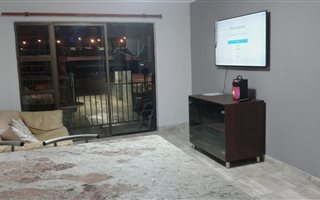2 Bedroom Apartment in Vredekloof