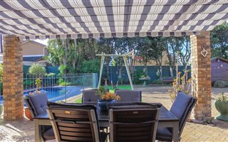 3 Bedroom House in Kirstenhof