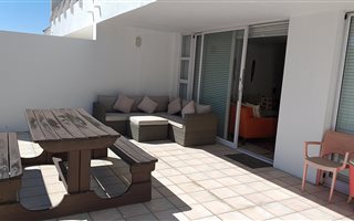 2 Bedroom Apartment in Mouille Point