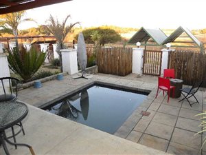 6.8 ha Farm in Honingnestkrans