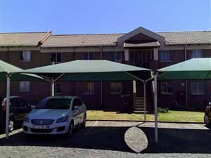 3 Bed Townhouse in Bramley View