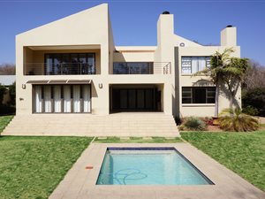4 Bed House in Woodmead